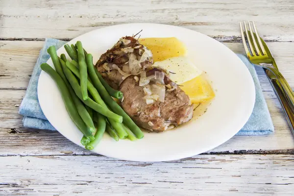 Pork Tenderloin Potato Chips Vegetable Served Plate — Stock Photo, Image