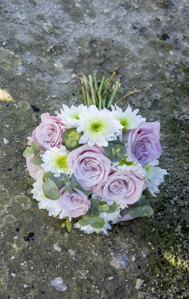 Ramo Flores Naturales Con Rosas Hojas Verdes — Foto de Stock