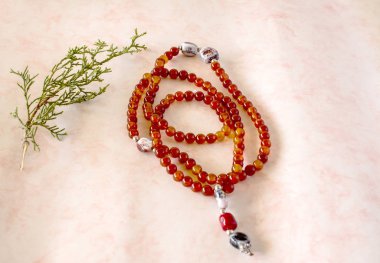 Tibet Budist tespihi, mala ya da japamala deniyor.