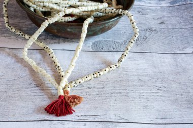 Tibet Budist tespihi, mala ya da japamala deniyor.