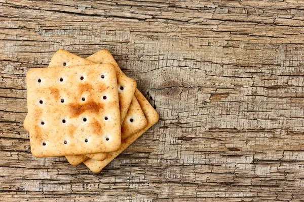 Galletas Saladas Sobre Fondo Madera — Foto de Stock