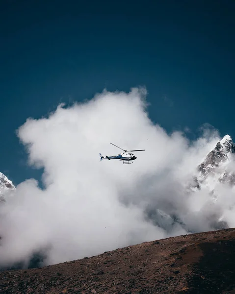 Mountains Helicopter Flying Cloudy Sky — Stock Photo, Image