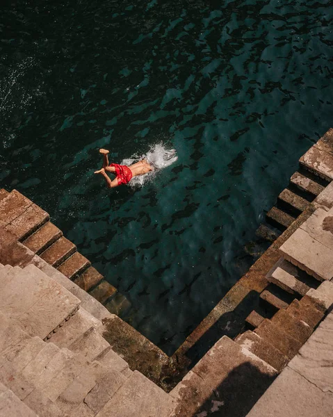 Elevated View Man Wearing Red Shorts Diving Water — Stock Photo, Image