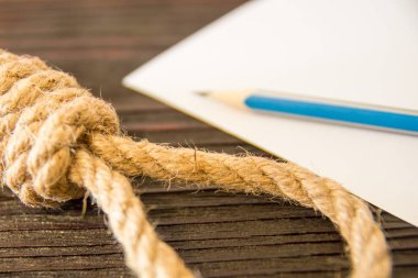 Ölümcül döngünün bir ip. Son saniye. Karşılıksız aşk.