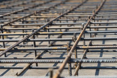 Güçlendirme Vakfı levhanın daha önce dökülen beton.