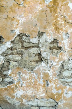 Eski duvar sıva ile düşmüş. metniniz için yer.