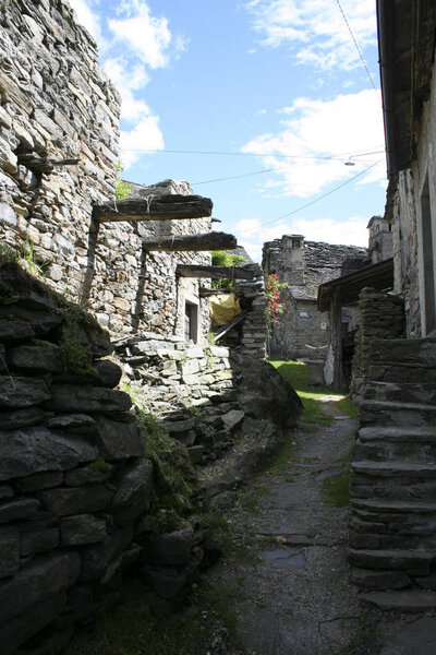 ALPE DEVERO WALKING IN PIEMNTE