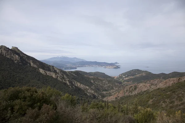 Güzel ve Retent Isolad'Elba