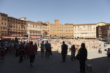 S.Gimignano şehir röportaj