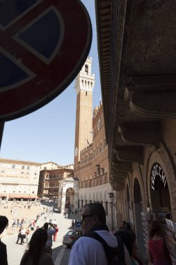 S.Gimignano şehir röportaj