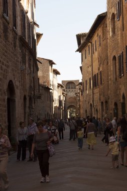 S.Gimignano şehir röportaj