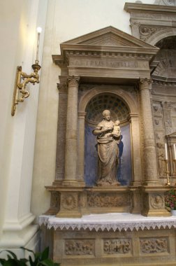 Cannara di Trevi anıtları