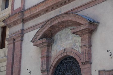 S.Gimignano içinde yürümek