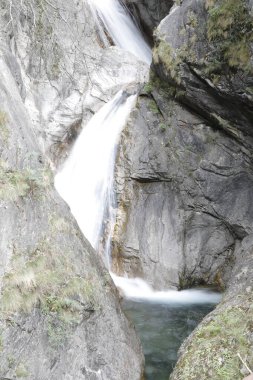 Paesaggi fiumi di montagna piemonte