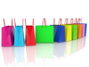 Satır farklı renklerde alışveriş torbaları