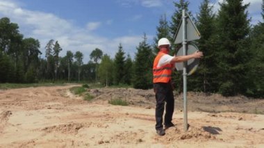 Mühendis düzeltme yol işaretleri ve Evet