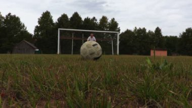 İki adam futbol eğitim