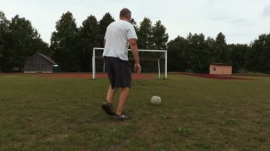 İki amatör futbol sahasında maç