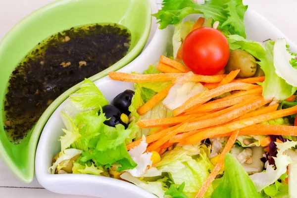 Ensaladas Variadas Verduras Concepto Alimento Rico Nutrientes —  Fotos de Stock