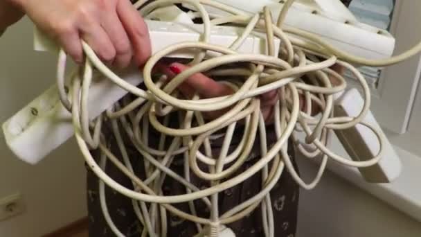 Woman Old Power Strips — Stock Video