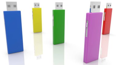 Rastgele yığılmış usb flash sürücüler beyaz