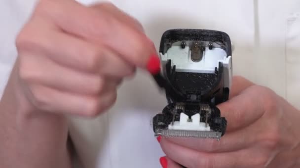 Fryzjer Kobiecy Sprzątanie Maszyna Strzyży — Wideo stockowe