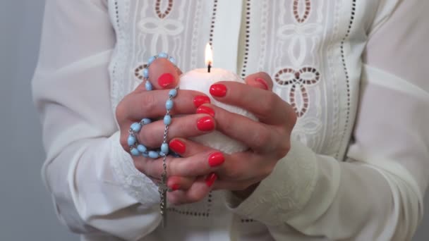 Femme Religieuse Avec Bougie Chapelet — Video