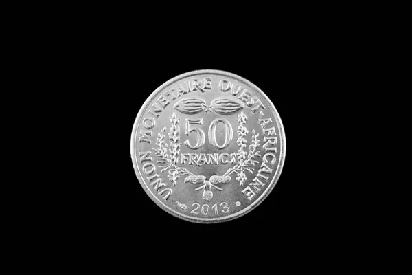 Близько Образ Західноафриканських Франк Монета Ізольовані Чорному Тлі — стокове фото