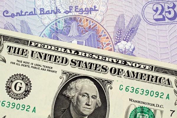 美国一美元钞票与埃及二十五 Piastre — 图库照片