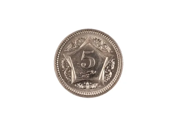 白い背景に分離された パキスタン ルピー硬貨のスーパー マクロ画像 — ストック写真