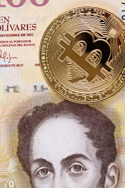 Görüntü arka planı 100 Venezuela bolivares altın bitcoin yakından