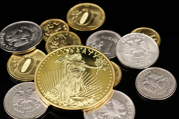 Una Imagen Macro Surtido Monedas Federación Rusa Con Una Moneda — Foto de Stock
