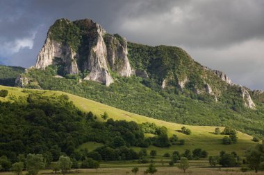 Rimetea köyü - ünlü hedef Transilvanya, Romanya üzerinden piatra secuiului ile trascau Dağları