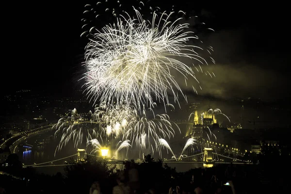 20Th August Fireworks Budapest Parliament Danube Chain Bridge Stephens Foundation — Stock Photo, Image