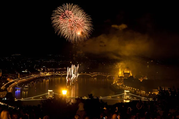 20Th August Fireworks Budapest Parliament Danube Chain Bridge Stephens Foundation — Stock Photo, Image