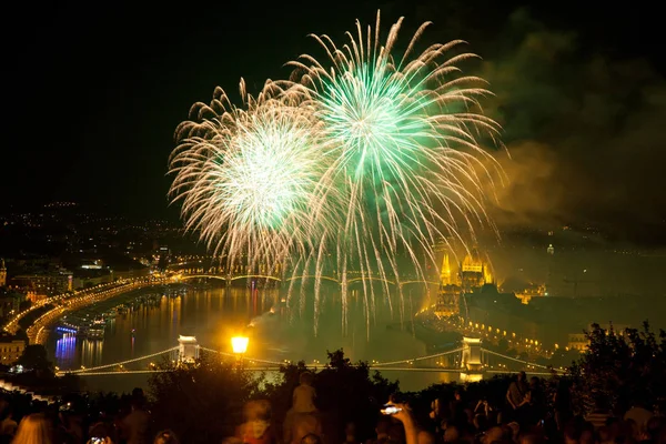 20Th August Fireworks Budapest Parliament Danube Chain Bridge Stephens Foundation — Stock Photo, Image