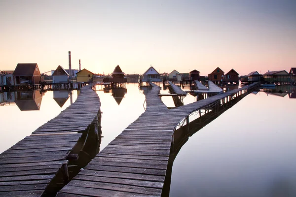 Drijvend Dorp Aan Het Bokod Meer Hongarije — Stockfoto