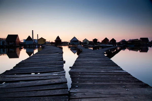 Drijvend Dorp Aan Het Bokod Meer Hongarije — Stockfoto