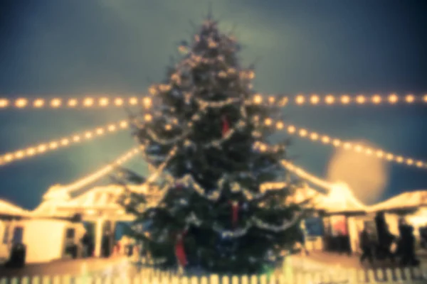 Borrosa Árbol Navidad Con Luces —  Fotos de Stock