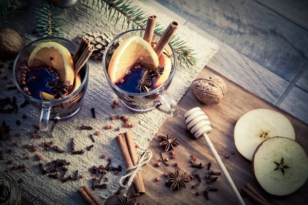 Glühwein Und Gewürze Heißes Wintergetränk — Stockfoto