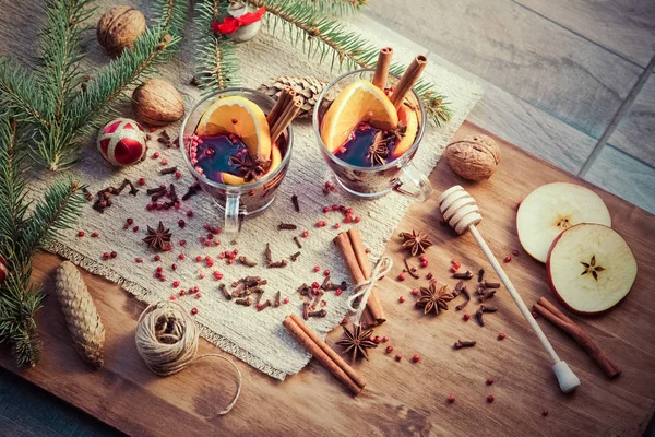 Glühwein Und Gewürze Heißes Wintergetränk — Stockfoto