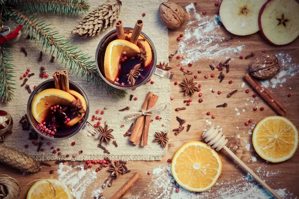 Glühwein Und Gewürze Heißes Wintergetränk — Stockfoto