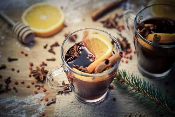 Glühwein Und Gewürze Heißes Wintergetränk — Stockfoto