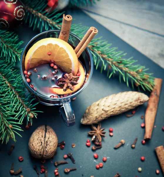 Glühwein Und Gewürze Heißes Wintergetränk — Stockfoto