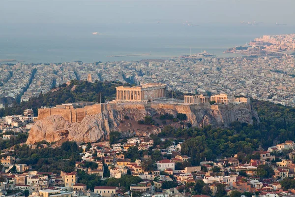 Lycabettus Hill Şehrin Yüksek Noktasında Görüldü Akropolis Ile Erken Sabah — Stok fotoğraf