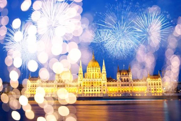 Fireworks Hungarian Parliament New Year Destination Budapest — Stock Photo, Image