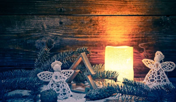 Weihnachtsdekoration Und Lichter Auf Holzgrund — Stockfoto