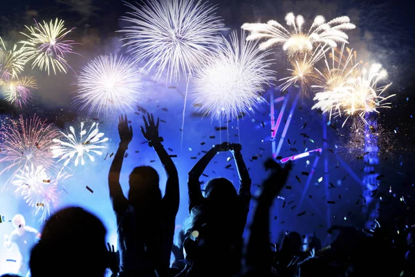 Tömeg Tűzijátékot Újévi Ünnepségek — Stock Fotó