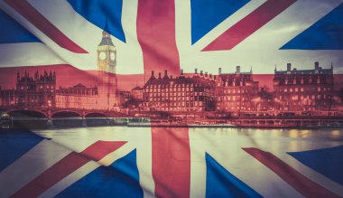 Brexit kavramı - bayraklar ve Londra çift pozlama