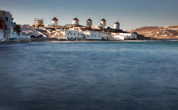 Известный Вид Традиционные Ветряные Мельницы Острове Миконос Греция — стоковое фото